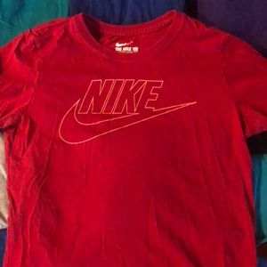 Nike Women’s Shirt